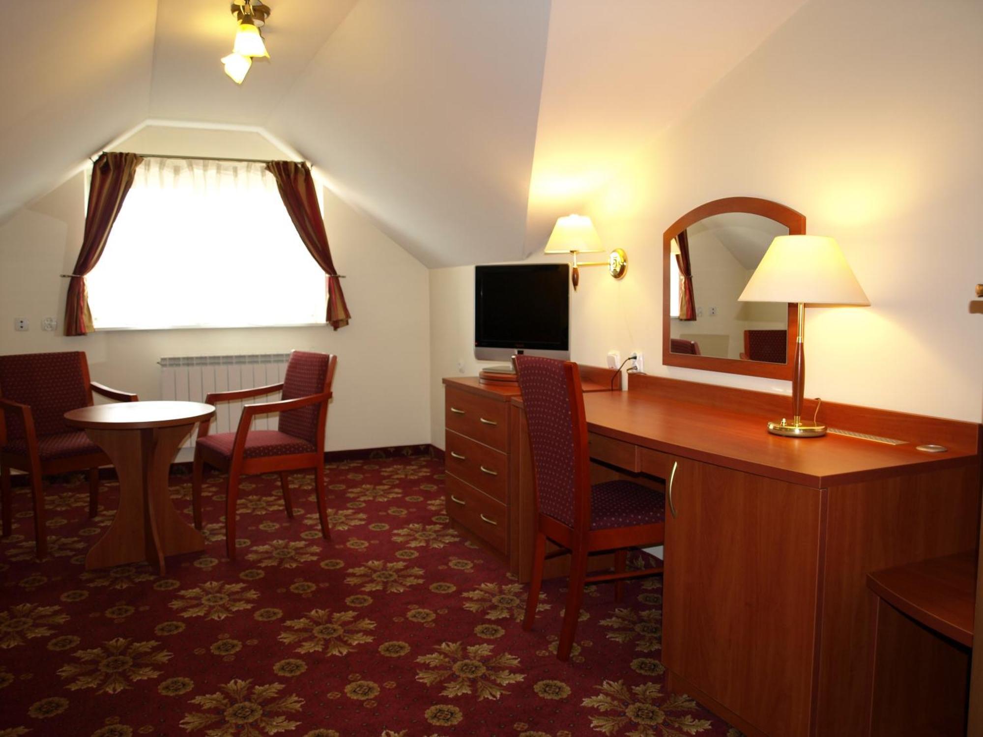 Hotel Relaks Wola Ducka Ngoại thất bức ảnh