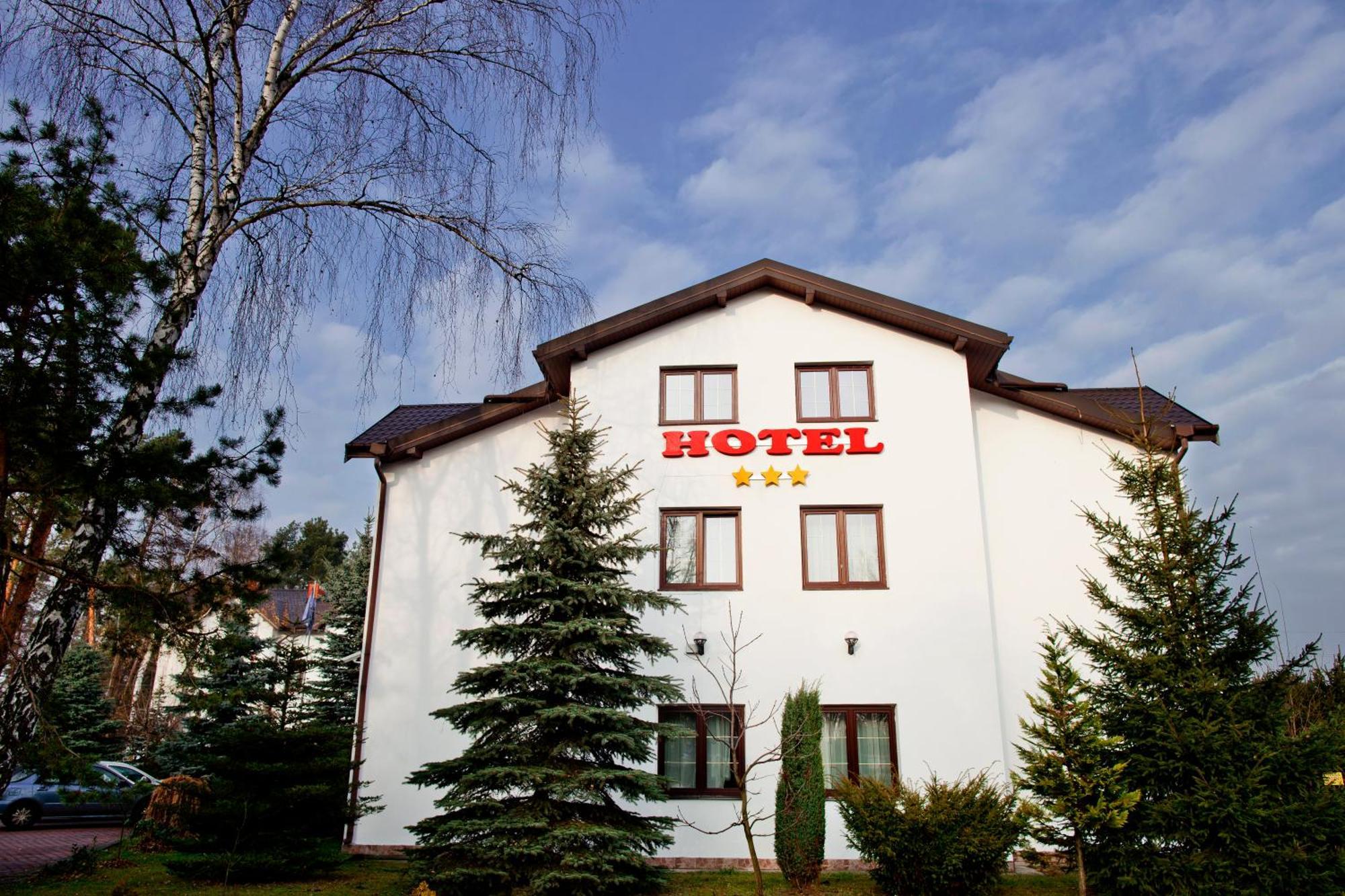 Hotel Relaks Wola Ducka Ngoại thất bức ảnh
