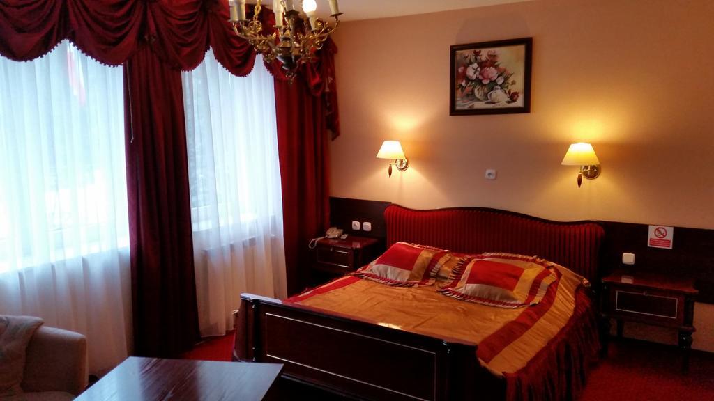 Hotel Relaks Wola Ducka Phòng bức ảnh