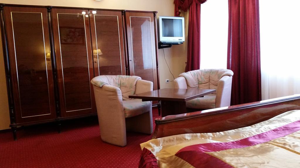 Hotel Relaks Wola Ducka Ngoại thất bức ảnh