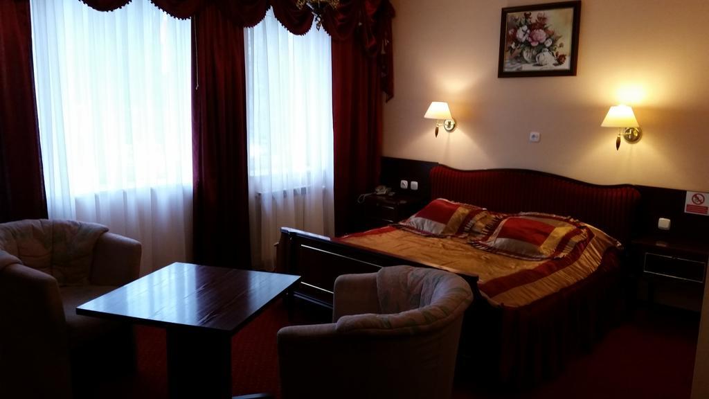 Hotel Relaks Wola Ducka Ngoại thất bức ảnh