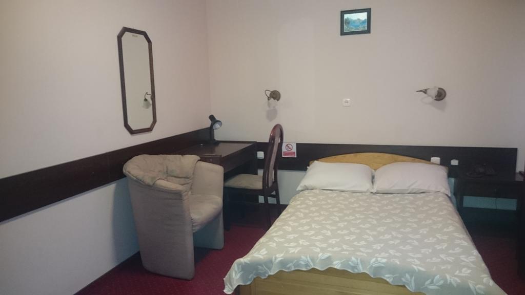 Hotel Relaks Wola Ducka Ngoại thất bức ảnh