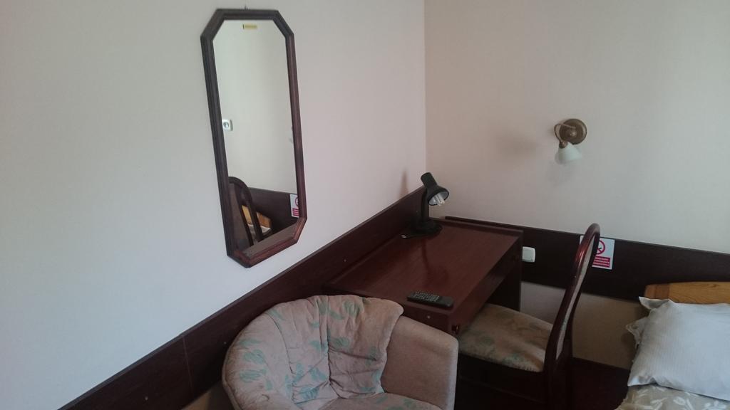Hotel Relaks Wola Ducka Ngoại thất bức ảnh
